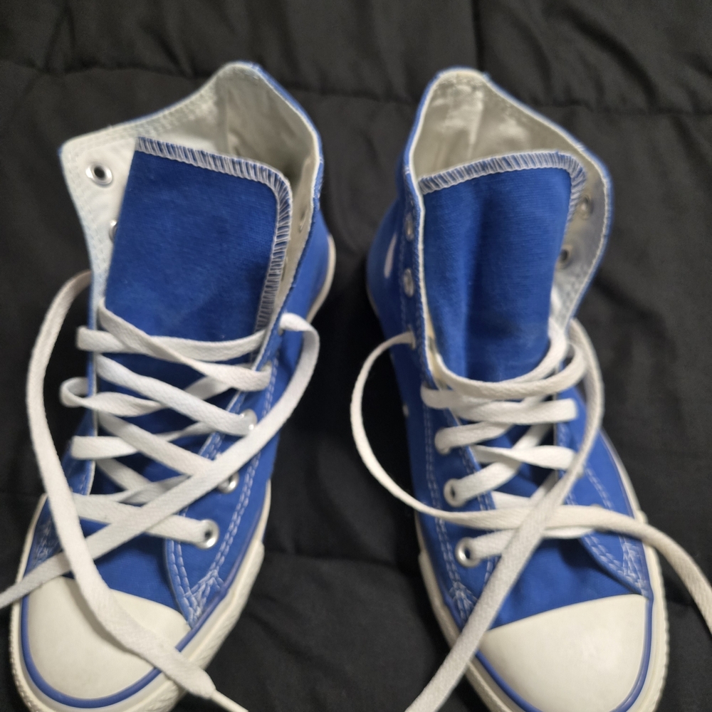 Vibrant Blue Kids' High-Top Sneakers